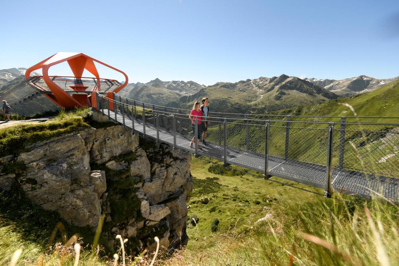 Hotel Germania Gastein - Ganzjaehrig Inklusive Alpentherme Gastein & Sommersaison Inklusive Gasteiner Bergbahnen บาดฮอฟกัสไตน์ ภายนอก รูปภาพ