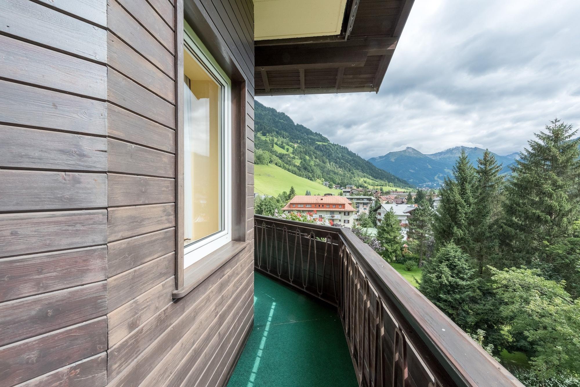 Hotel Germania Gastein - Ganzjaehrig Inklusive Alpentherme Gastein & Sommersaison Inklusive Gasteiner Bergbahnen บาดฮอฟกัสไตน์ ภายนอก รูปภาพ