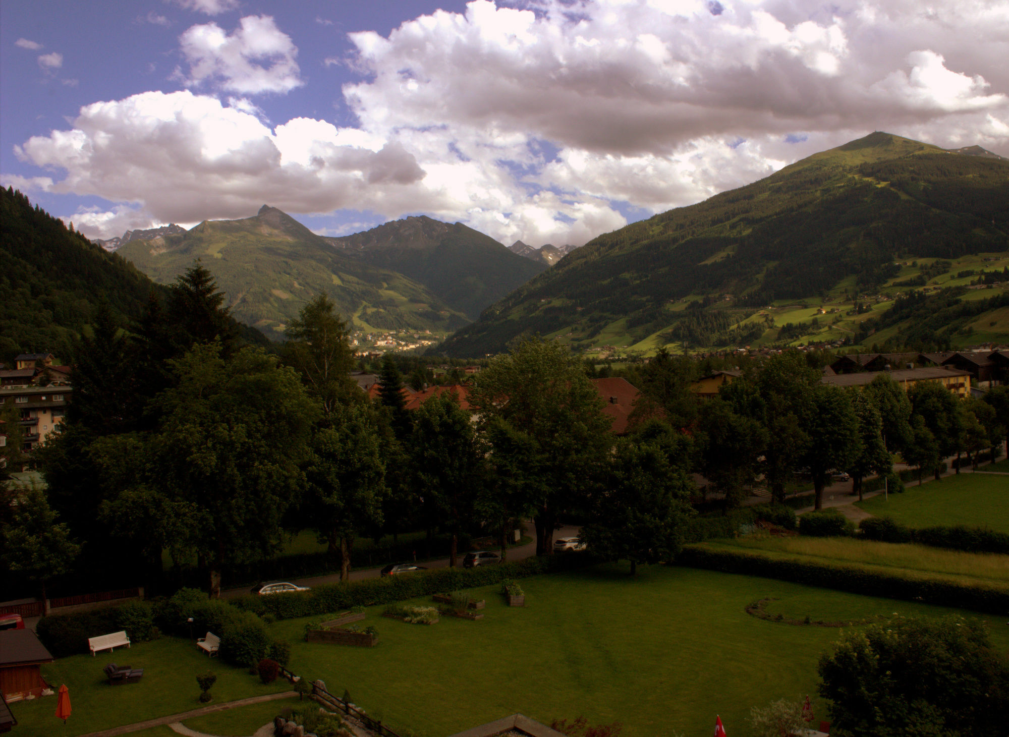 Hotel Germania Gastein - Ganzjaehrig Inklusive Alpentherme Gastein & Sommersaison Inklusive Gasteiner Bergbahnen บาดฮอฟกัสไตน์ ภายนอก รูปภาพ